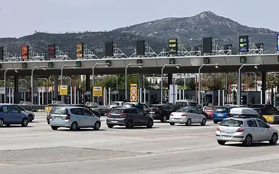 Επιστροφή αδειούχων: «Κόκκινο» οι Εθνικές Οδοί – Πού εντοπίζονται τα προβλήματα;