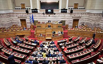 Τι συμβαίνει με τον Τσίπρα; Αντιδράσεις και σενάρια για το μέλλον του