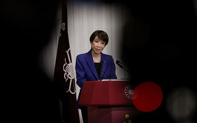 Σανάε Τακαΐτσι: Η «ροκ σταρ» πρωθυπουργός που σάρωσε στην Ιαπωνία