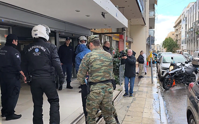 Το θρίλερ με τον σμήναρχο κατάσκοπο: Οι κρυφές πληρωμές και η μυστηριώδης γυναίκα