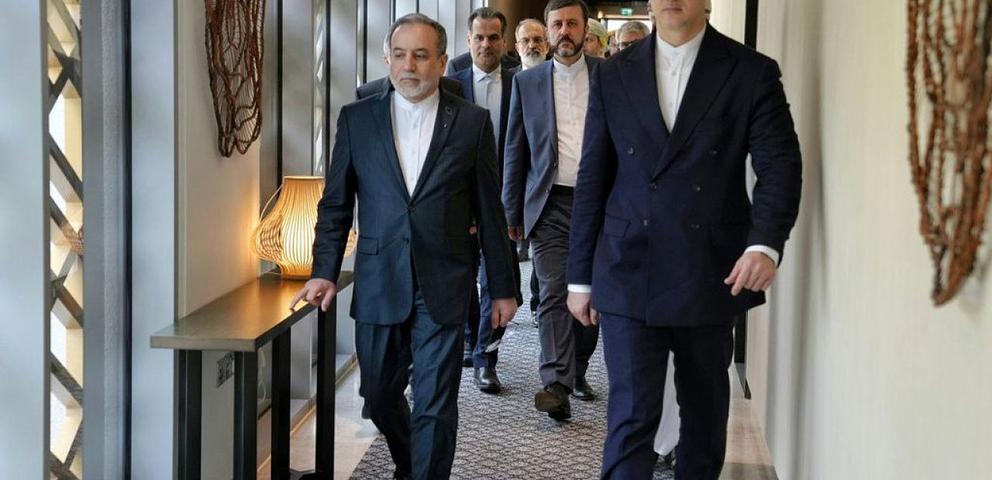 Κρίσιμες προειδοποιήσεις της Κομισιόν για τη Μέση Ανατολή μετά τις επαφές ΗΠΑ-Ιράν