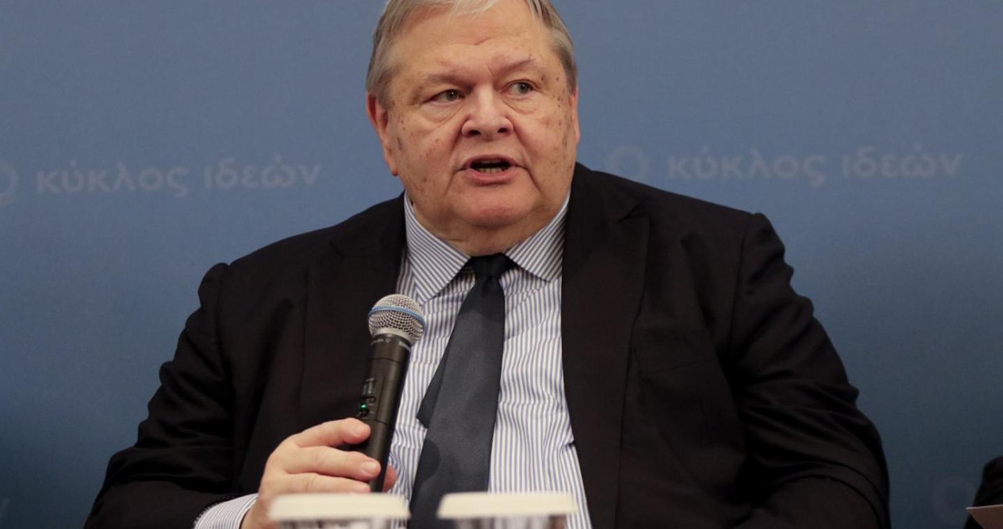 Ευάγγελος Βενιζέλος: Διπλό «χτύπημα» στην κυβέρνηση – «Σήκωσε το γάντι» και απάντησε στον Μαρινάκη