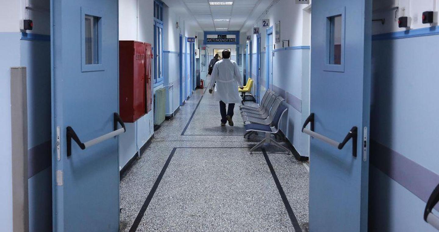 Άρτα: Συγκλονίζει η μητέρα της 35χρονης που πέθανε ενώ θήλαζε – «Τίποτα δεν είχε παιδάκι μου, δεν ξέρω τι συνέβη»