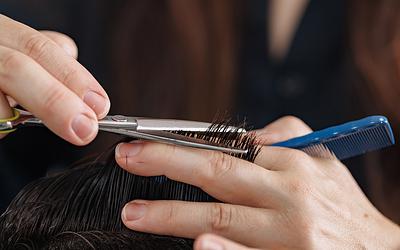 Πύλος: 3,5 χρόνια φυλάκιση στον 25χρονο που ξυλοκόπησε κουρέα για ένα κούρεμα