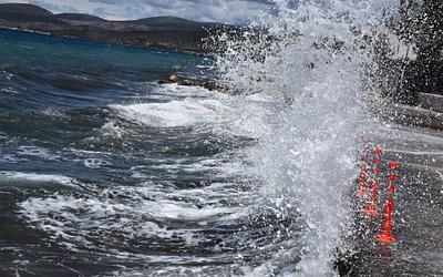 Το μελτέμι κυριαρχεί: Η πρόγνωση του καιρού για όλη την εβδομάδα