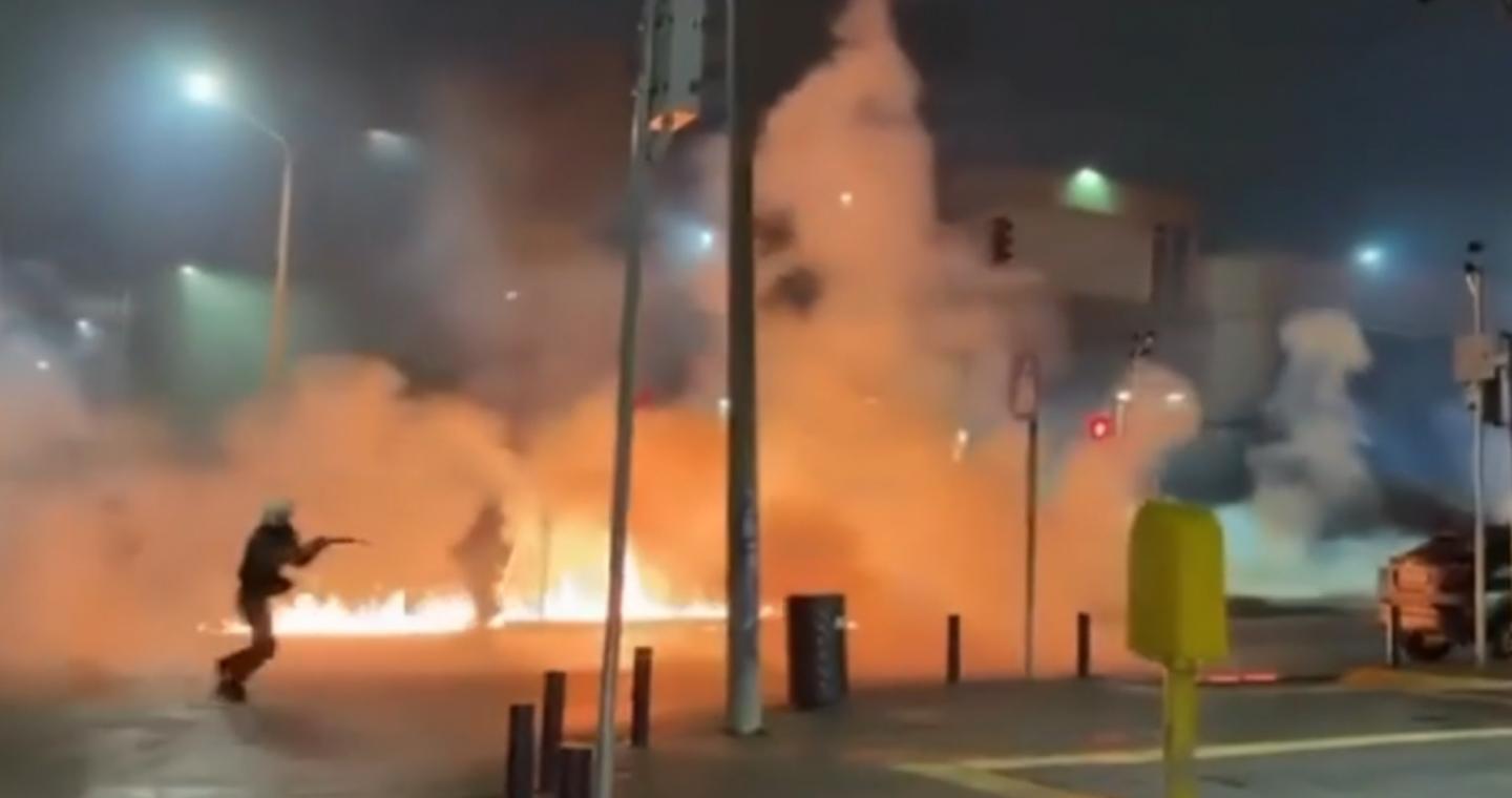 Μολότοφ, κοντάρια και ναρκωτικά: Τι βρέθηκε στο ΑΠΘ μετά τα επεισόδια