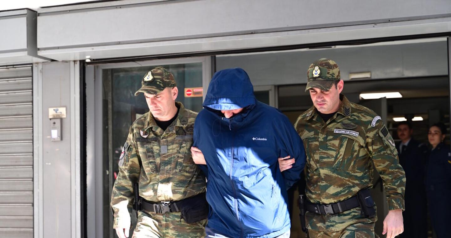 Το ραντεβού του σμήναρχου με τον Κινέζο σύνδεσμό του στην Αθήνα, οι σχέσεις με απόστρατους και οι συγγενείς που «πέφτουν από τα σύννεφα»