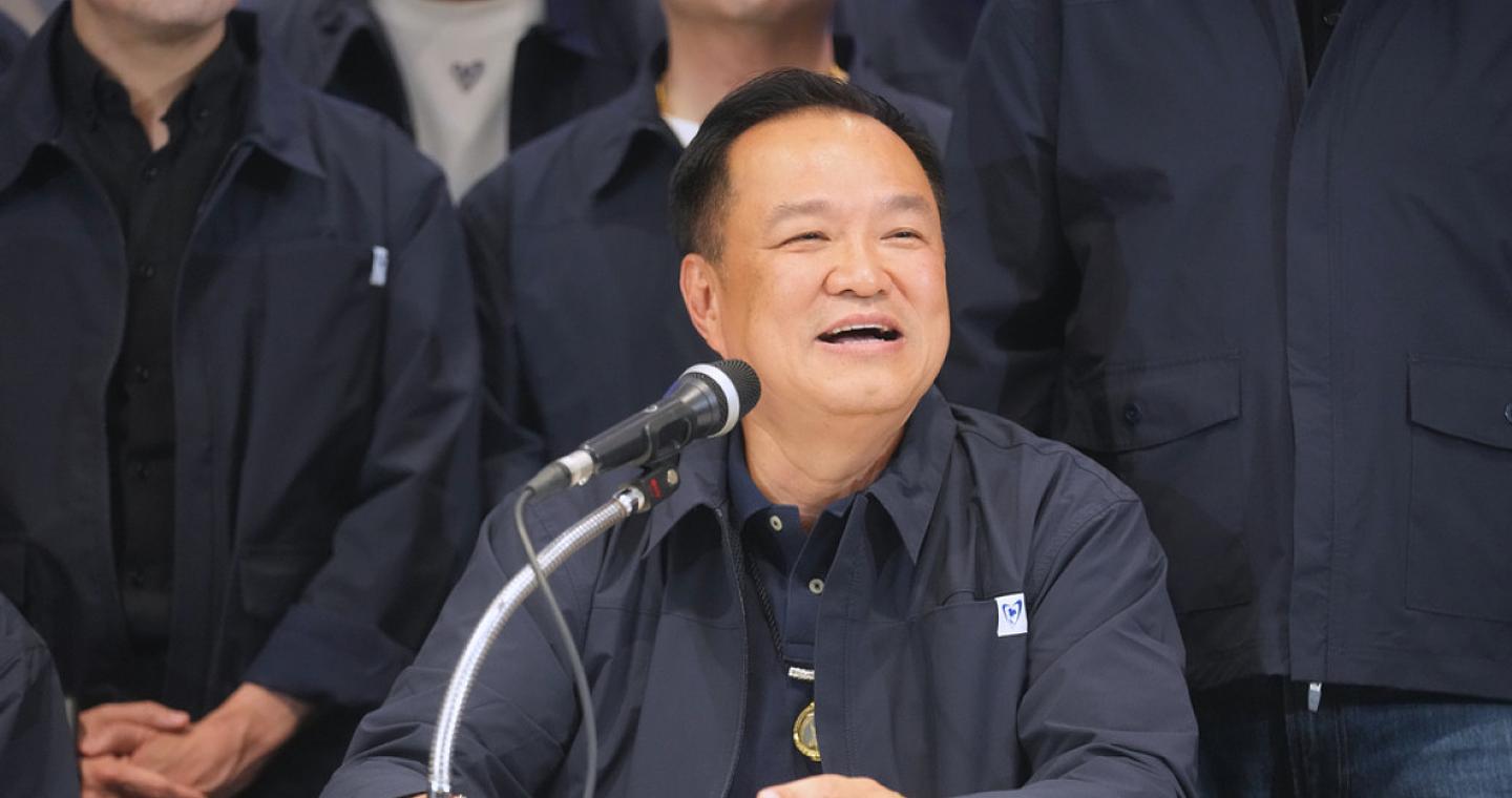 Ταϊλάνδη: Ο πρωθυπουργός Τσαρνβιρακούλ «βλέπει» πρωτιά για το κόμμα του στις εκλογές- Tι λέει το Λαϊκό Κόμμα