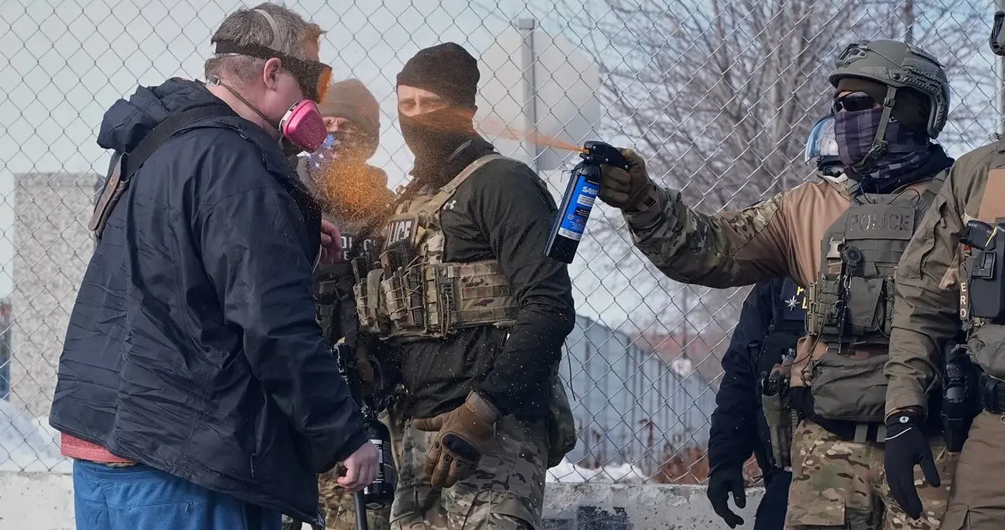 Φεύγει η ICE από τη Μινεσότα μετά από δύο μήνες και δύο δολοφονίες