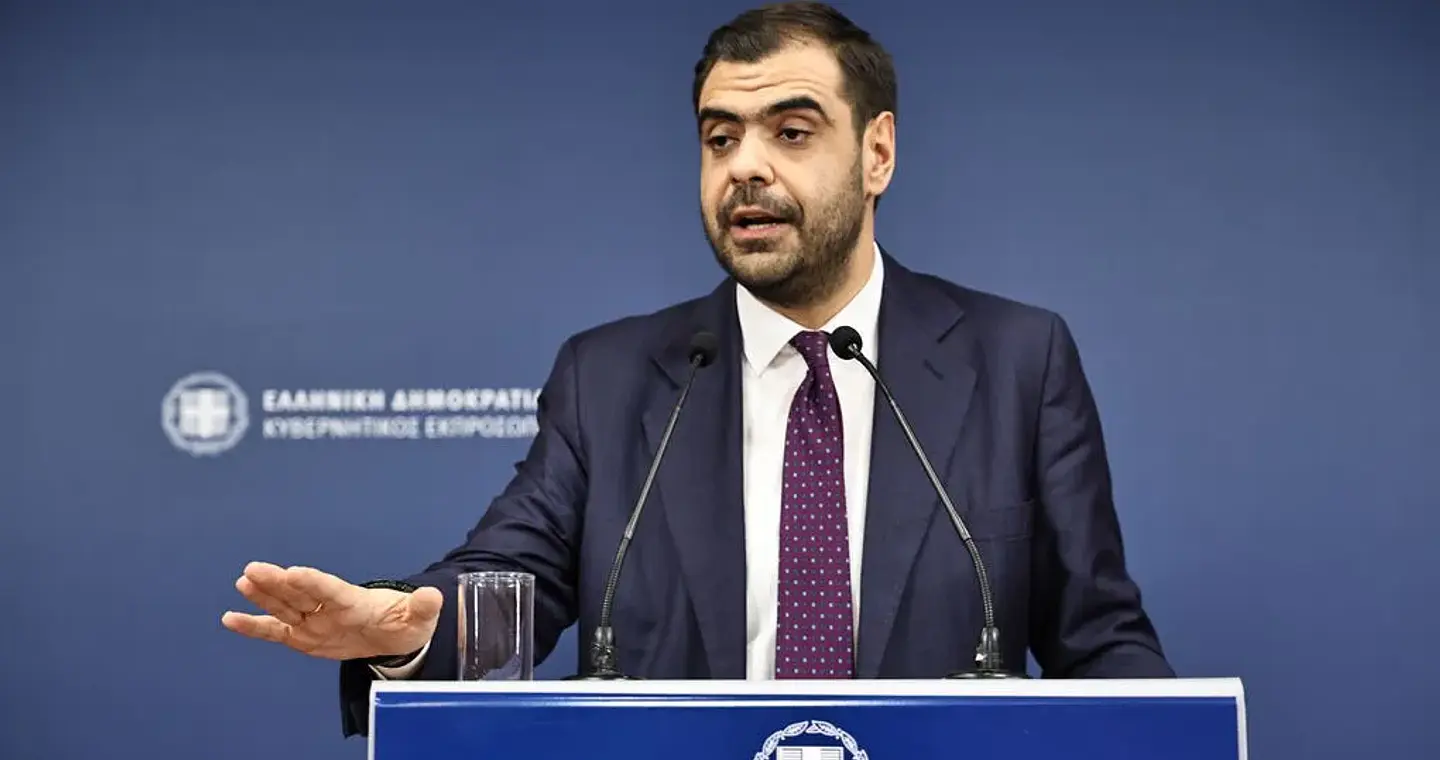 Ο Μαρινάκης «διασκεδάζει τις εντυπώσεις» για τον Αβραμίδη