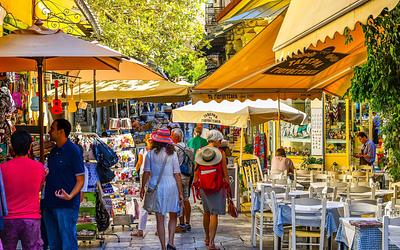 Ελληνική οικονομία: Ο μύθος του ελλείμματος και η άνοδος της μεταποίησης