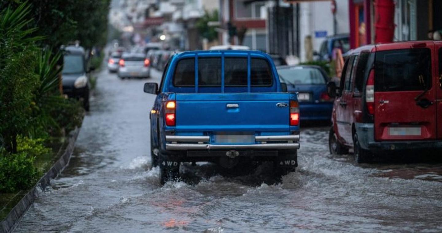 Κατολισθήσεις, ισοπεδωμένες καλλιέργειες και πλημμύρες σε Ηλεία, Ήπειρο, Κρήτη και Χίο – Πότε «ανοίγει» ο καιρός