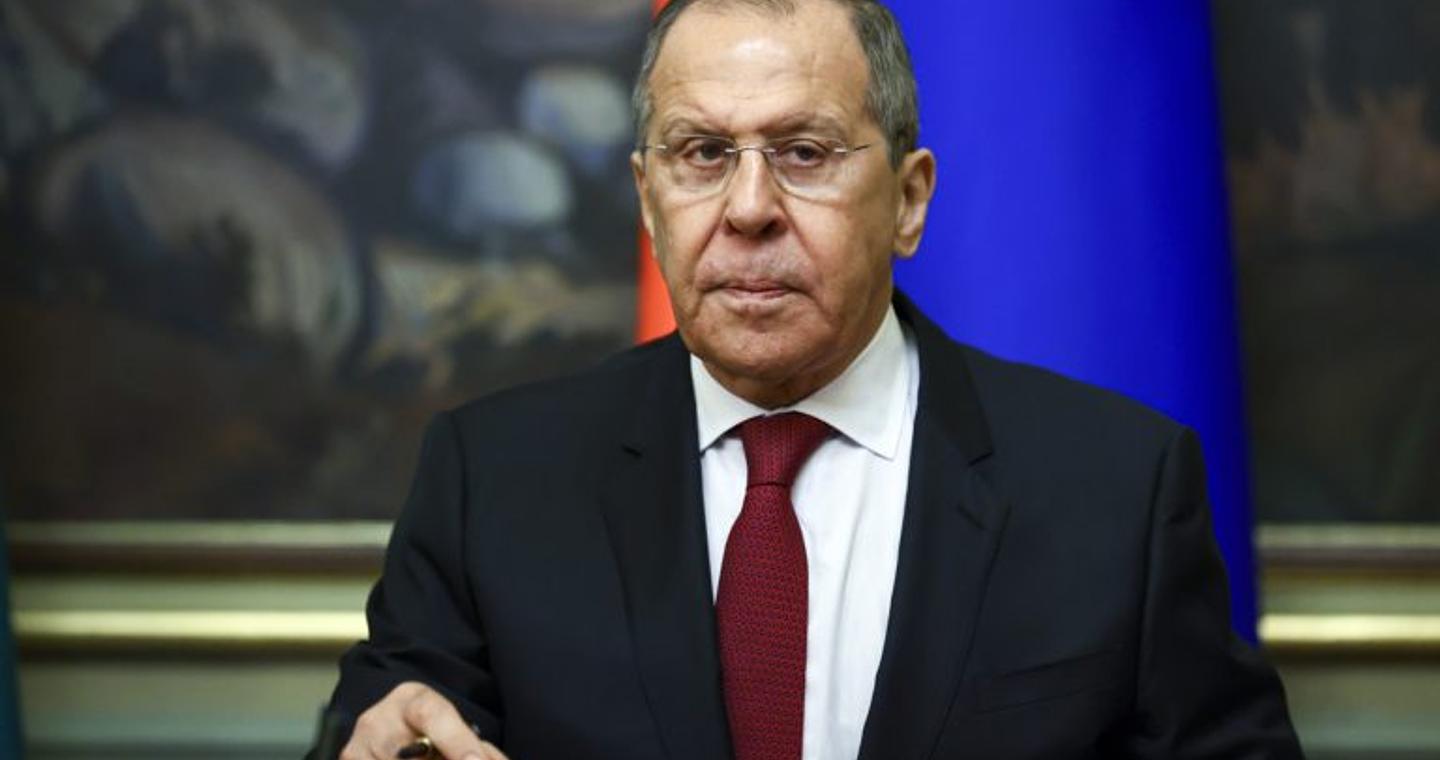 Λαβρόφ: Η Δύση προσπαθεί να «μπλοκάρει» τις συνομιλίες για την Ουκρανία – Προσπάθεια καταστρατήγησης της διαδικασίας οι απειλές για κυρώσεις