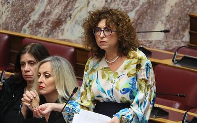 Τι αλλάζει στη Βουλή: Η Έλενα Καραγεωργοπούλου εγκαταλείπει την Πλεύση Ελευθερίας