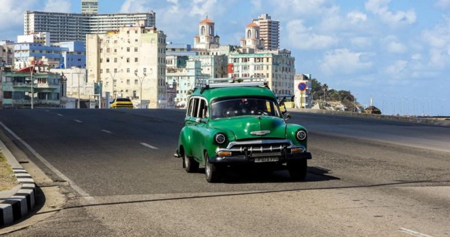 Κούβα: Ο βασικός πυλώνας της οικονομίας της καταρρέει