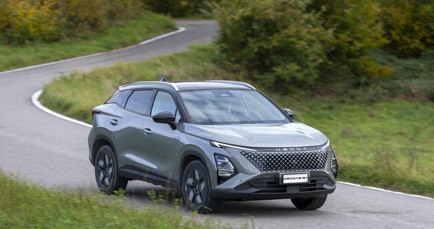 Omoda: Διαθέσιμο το φουλ υβριδικό Omoda 5 SHS-H με 1.000 χλμ. αυτονομία