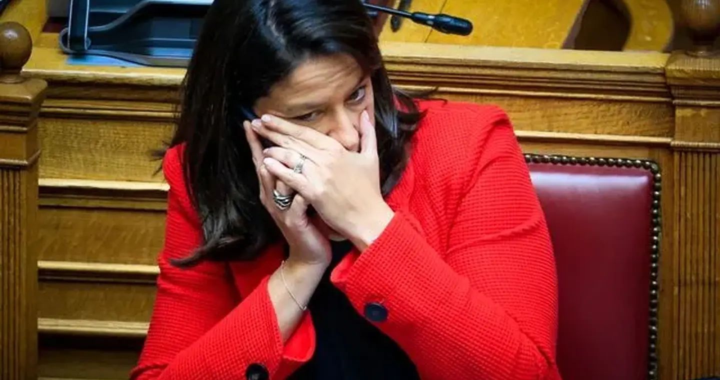 Όλοι εναντίον Κεραμέως για τις συλλογικές συμβάσεις