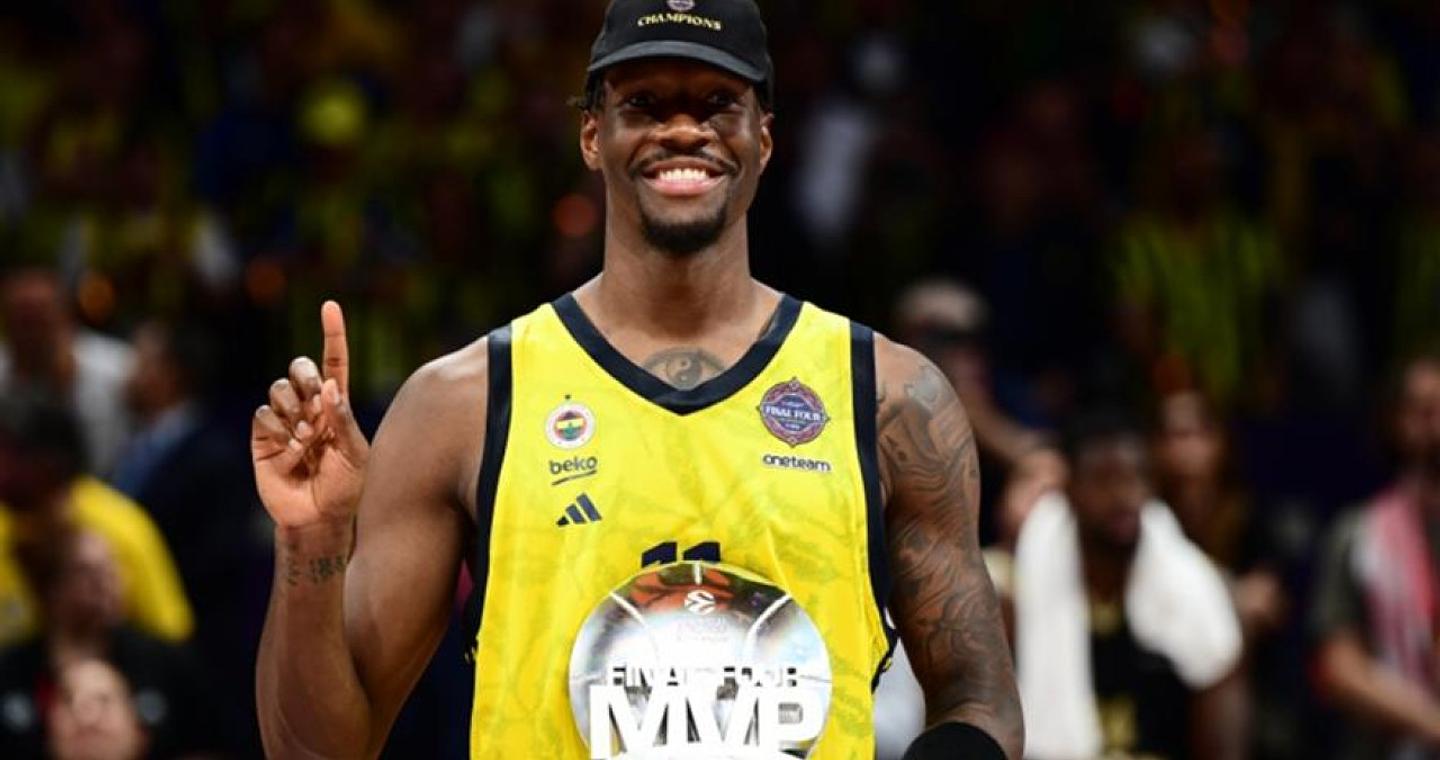 Έσκασε η «βόμβα» του Παναθηναϊκού: Ανακοίνωσε Χέιζ-Ντέιβις ο Γιαννακόπουλος