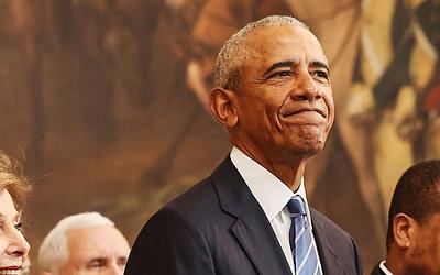 Ομπάμα κατά Τραμπ: Η «παράσταση κλόουν» και η σκληρή απάντηση για το ρατσιστικό βίντεο