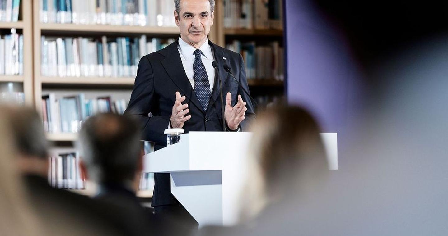 Δεν βλέπουν να βγαίνει στην κυβέρνηση η επιχείρηση αλλαγής ατζέντας «γαλάζιες» φωνές