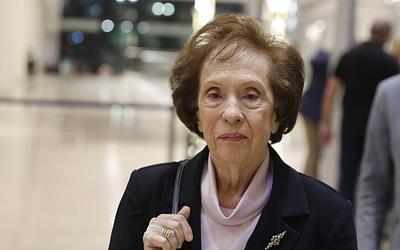 Θρήνος για την Άννα Ψαρούδα-Μπενάκη: Η γυναίκα που έγραψε ιστορία στη Βουλή