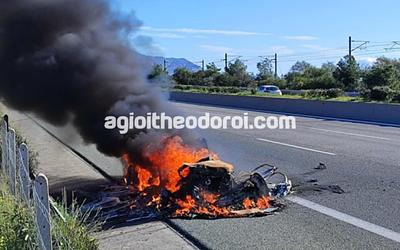 Εφιάλτης στην Εθνική Οδό: Όλα όσα συνέβησαν όταν αυτοκίνητο τυλίχθηκε στις φλόγες