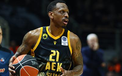 Ασταμάτητη ΑΕΚ στη Θεσσαλονίκη και χρυσό τρίποντο παραμονής για το Μαρούσι