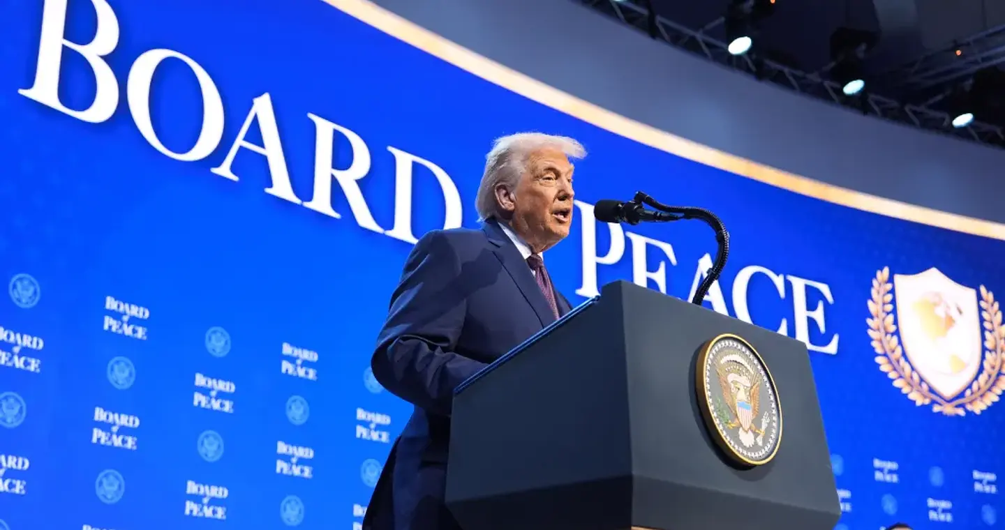 Πρεμιέρα με ηχηρές ευρωπαϊκές απουσίες για το «Συμβούλιο Ειρήνης» του Τραμπ