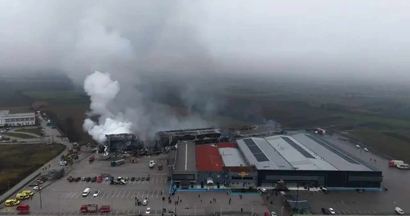 Ο ιδιοκτήτης της “Βιολάντα” εμπλέκει τον Παπαστεργίου – Τι απαντά ο υπουργός