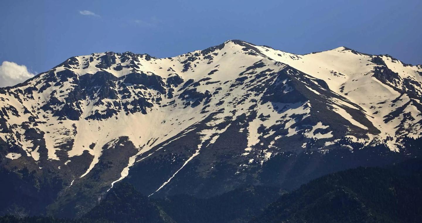 Επιχείρηση διάσωσης δύο ορειβατών στον Παρνασσό – Χάθηκαν λόγω ομίχλης