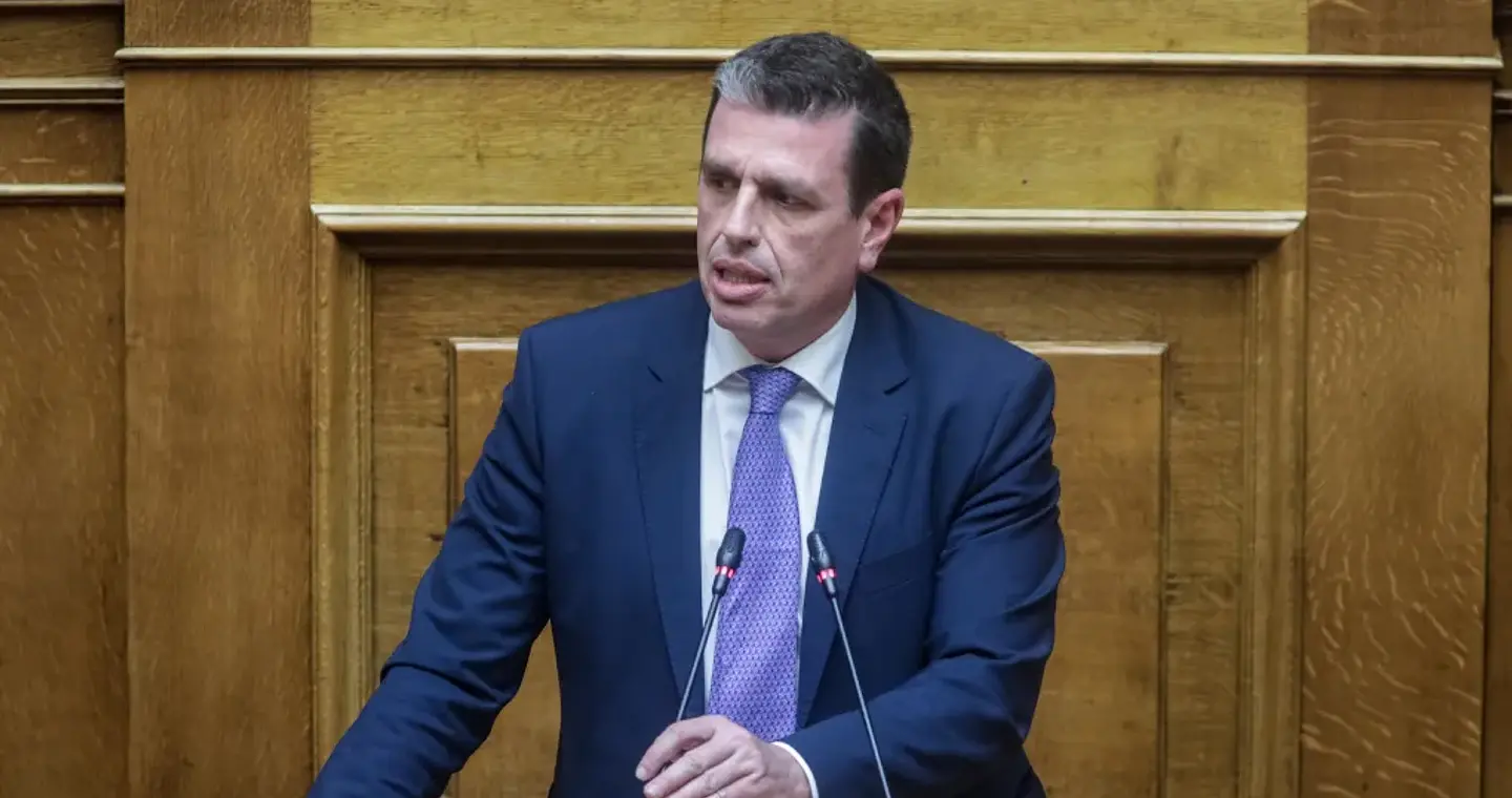 Ο ΣΥΡΙΖΑ καταγγέλλει Καιρίδη για επίθεση σε δημοσιογράφους [βίντεο]