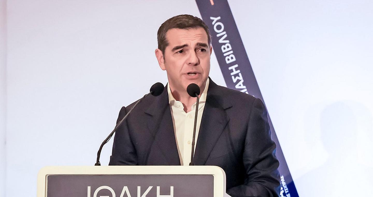 Ανοίγει όλα τα μέτωπα ο Τσίπρας: Γιατί επιτέθηκε ταυτόχρονα σε Μητσοτάκη, Στουρνάρα και Ομάδα Αλήθειας