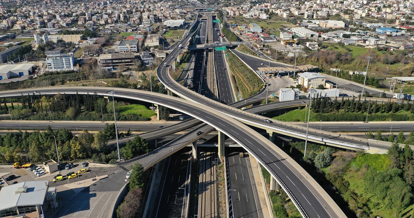 Αττική Οδός: Κλειστή έως την Κυριακή στο ρεύμα προς Αεροδρόμιο – Μποτιλιάρισμα και ταλαιπωρία για τους οδηγούς