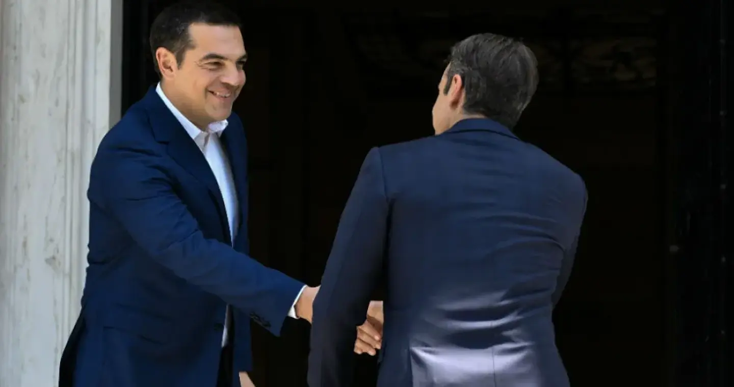 Ο Αλ. Τσίπρας επιλέγει να μην ακολουθήσει το Μαξίμου στον λεκτικό κατήφορο