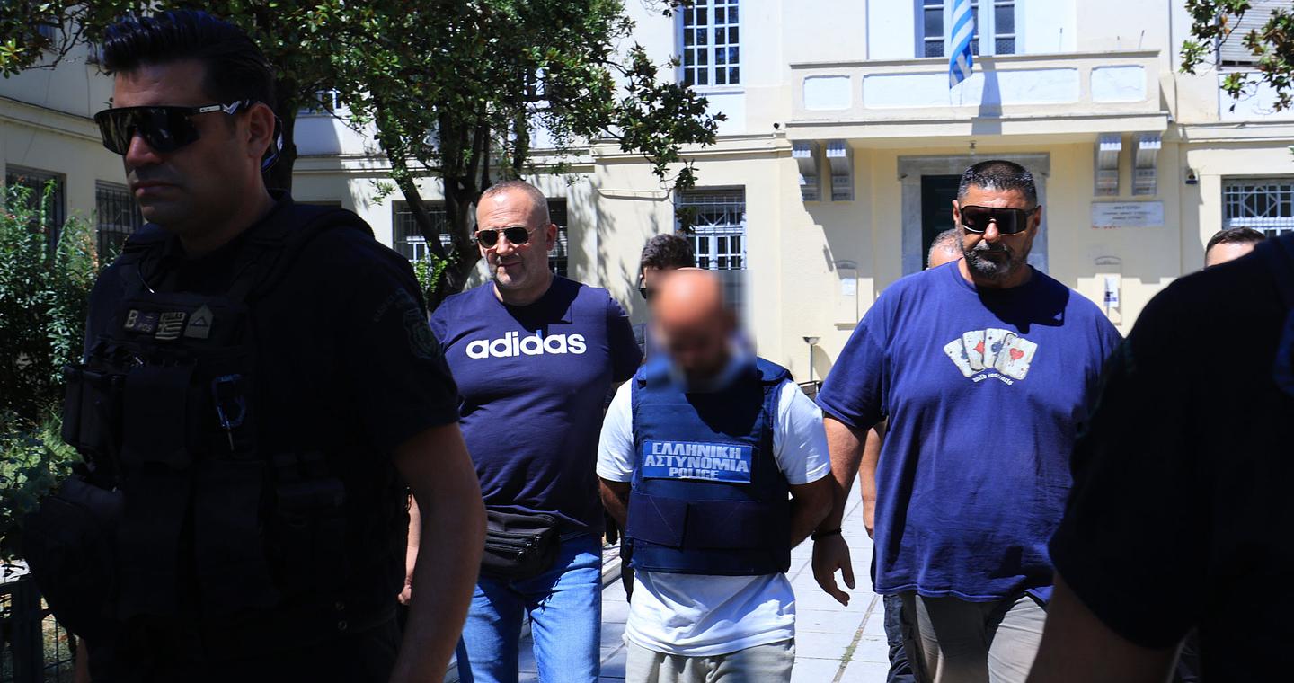 Γυναικοκτονία στον Βόλο: Τι γίνεται με την επιμέλεια των παιδιών – Σήμερα απολογείται ο 40χρονος