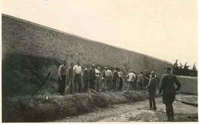 Πορεία στην Καισαριανή: Η συγκλονιστική κινητοποίηση για τους 200 εκτελεσμένους ήρωες