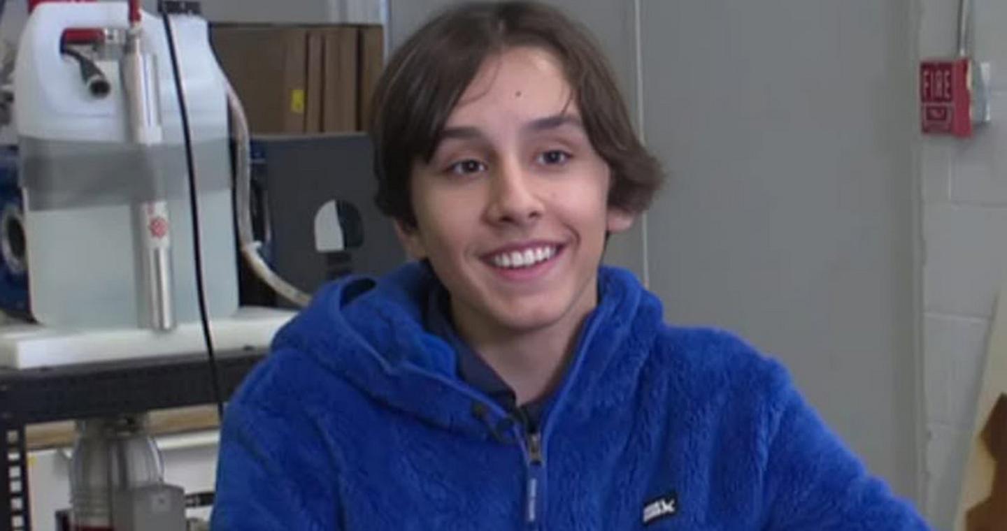 12χρονος «Αϊνστάιν» ισχυρίζεται ότι πέτυχε πυρηνική σύντηξη και προαλείφεται για το παγκόσμιο ρεκόρ Γκίνες