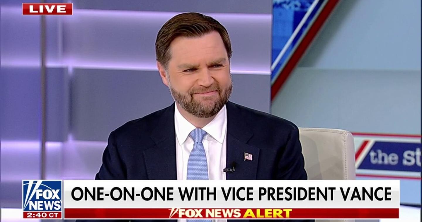 Ο Βανς διαβεβαιώνει πως δεν έχει «καμιά σύγκρουση» με τον Ρούμπιο