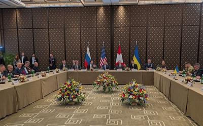 Διπλωματικό θρίλερ στη Γενεύη: Όλα όσα συνέβησαν στις κρίσιμες συνομιλίες Ουκρανίας-Ρωσίας