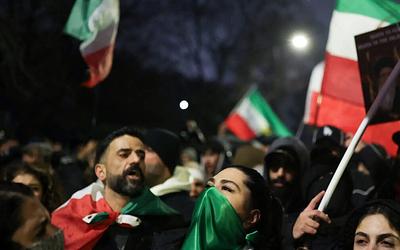 Ιράν: Η φοιτητική νεολαία στους δρόμους – Τι αλλάζει στο σκηνικό έντασης