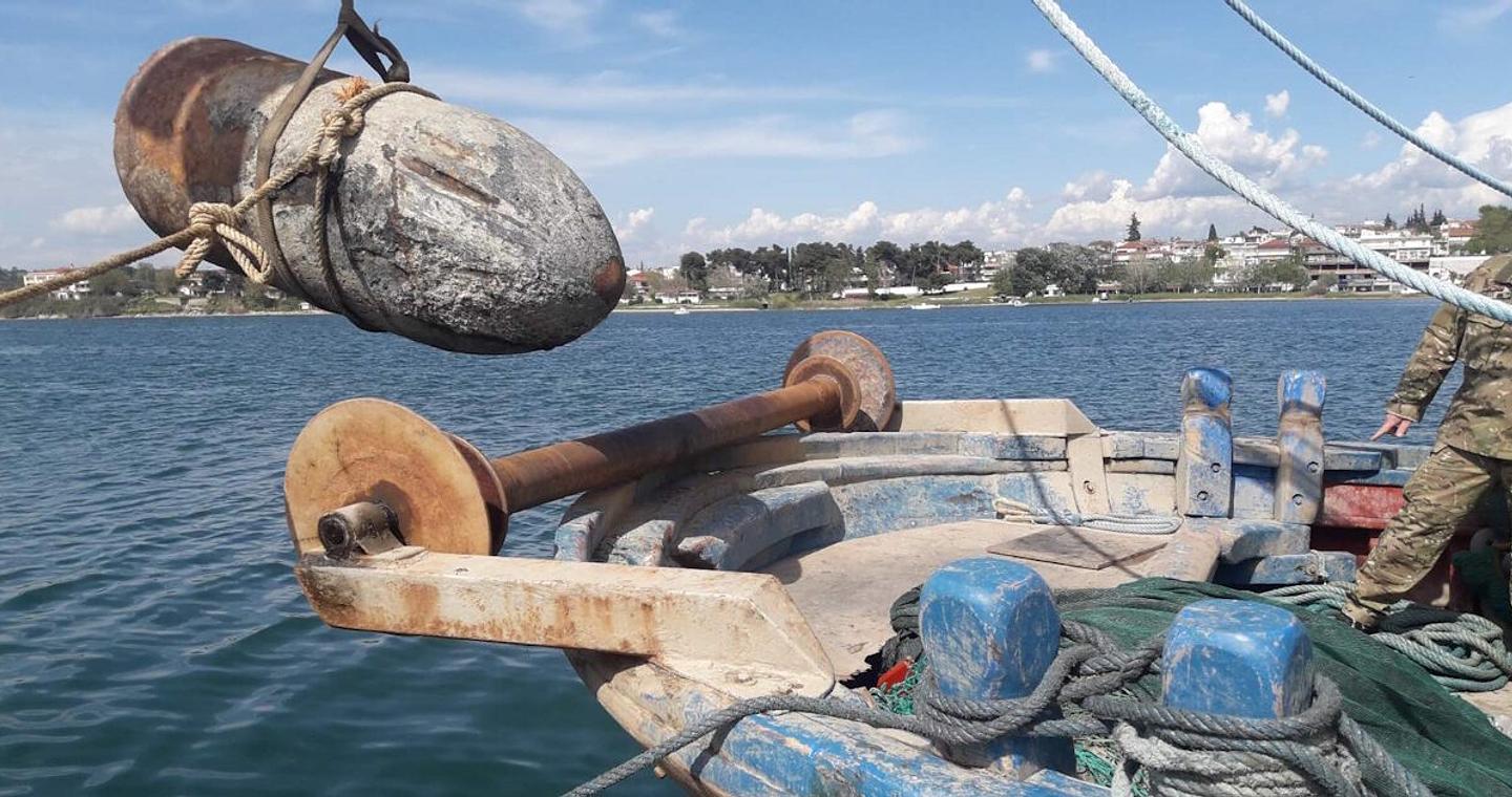 Νάξος: Νάρκη βρέθηκε από ψαρά στη θάλασσα - Επιχείρηση του Πολεμικού Ναυτικού για την εξουδετέρωσή της