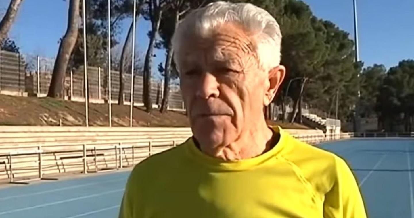 Στα 82 του, έχει φυσική κατάσταση 20χρονου -Το σώμα του αποκαλύπτει τα μυστικά της υγιούς γήρανσης