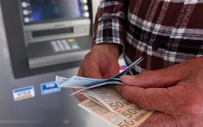 Πληρωμές συντάξεων Μαρτίου: Όλο το πρόγραμμα και οι πρόωρες πιστώσεις