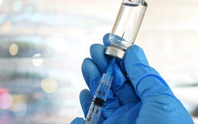 Νέα δεδομένα: Το καθολικό εμβόλιο του Stanford που υπόσχεται τέλος στις λοιμώξεις