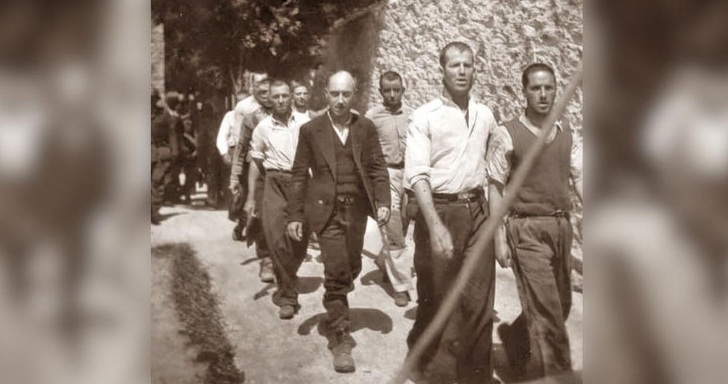 Αυθεντικές οι φωτογραφίες της Καισαριανής -Συλλογή με 262 εικόνες, τις αγοράζει η Αθήνα, λέει το υπ. Πολιτισμού