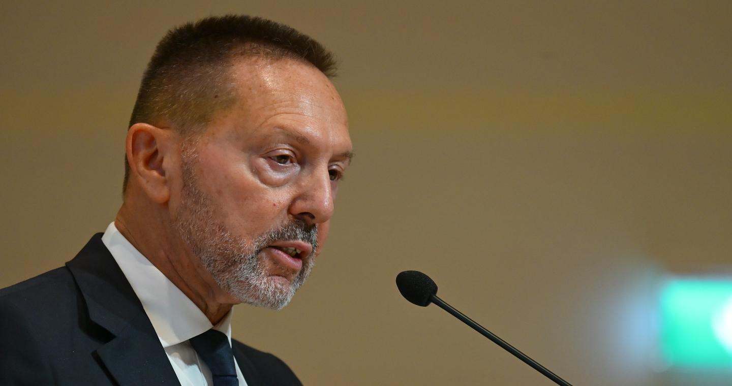 Στουρνάρας: Πιθανότερη η μείωση των επιτοκίων από την ΕΚΤ