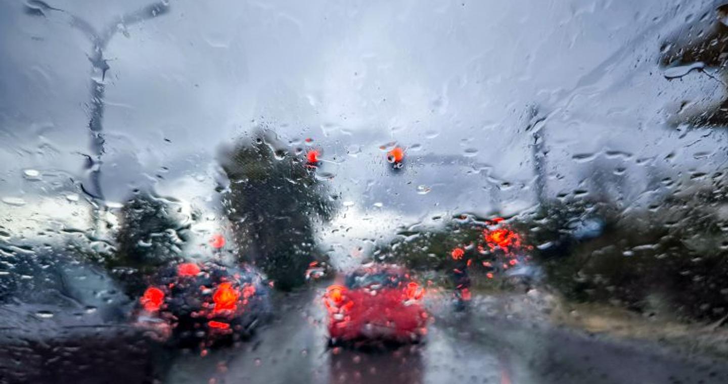 Βροχερός καιρός με πορτοκαλί προειδοποίηση μέχρι την Καθαρά Δευτέρα – Πού αναμένονται έντονα φαινόμενα