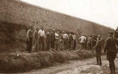 Ιστορική συμφωνία: Επιστρέφουν οι 262 χαμένες φωτογραφίες-ντοκουμέντα από την κατοχική Καισαριανή