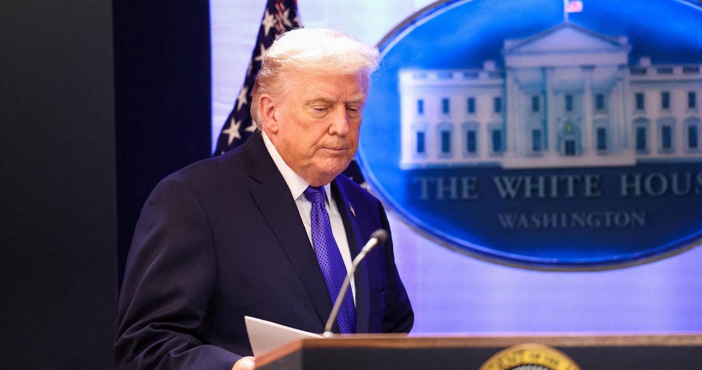 ΗΠΑ: «Συννεφιασμένο» το τοπίο για τον Τραμπ ενόψει της ομιλίας στο Κογκρέσο