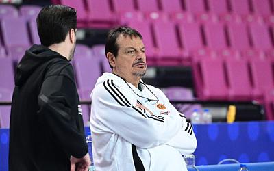 Μυστήριο με τη σιωπή του Αταμάν πριν από το ντέρμπι αιωνίων